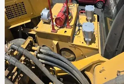 Filter installation on a machine
