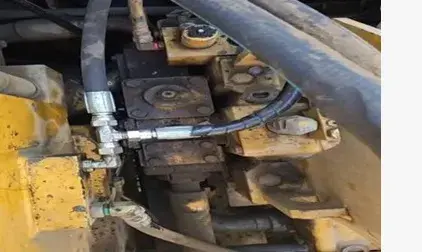 Hydraulic feed line